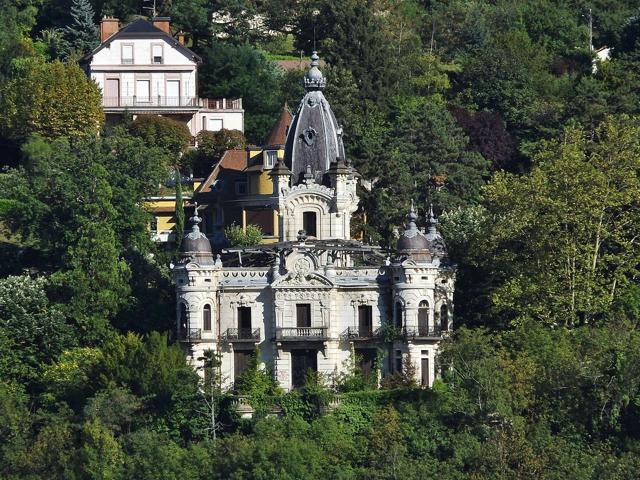 Château de la Roche du Roi